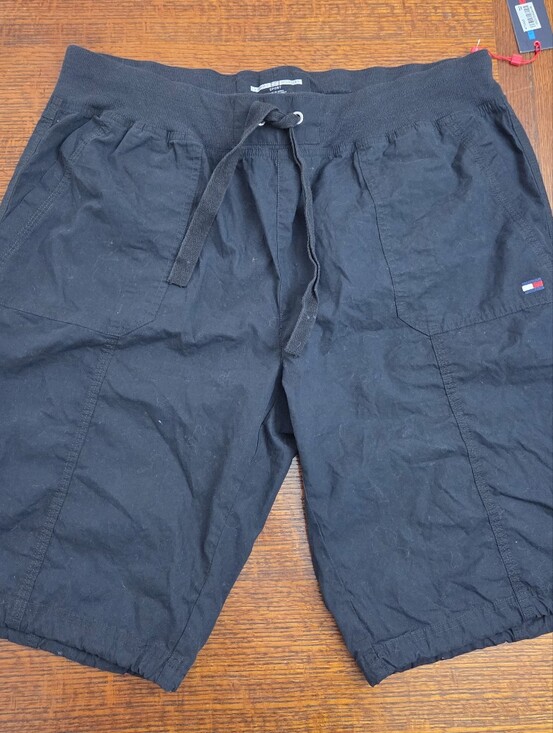 Tommy Hilfiger Pants - Tommy Hilfiger Black Bermuda Roll Tab Shorts Size Women's XL NWT New